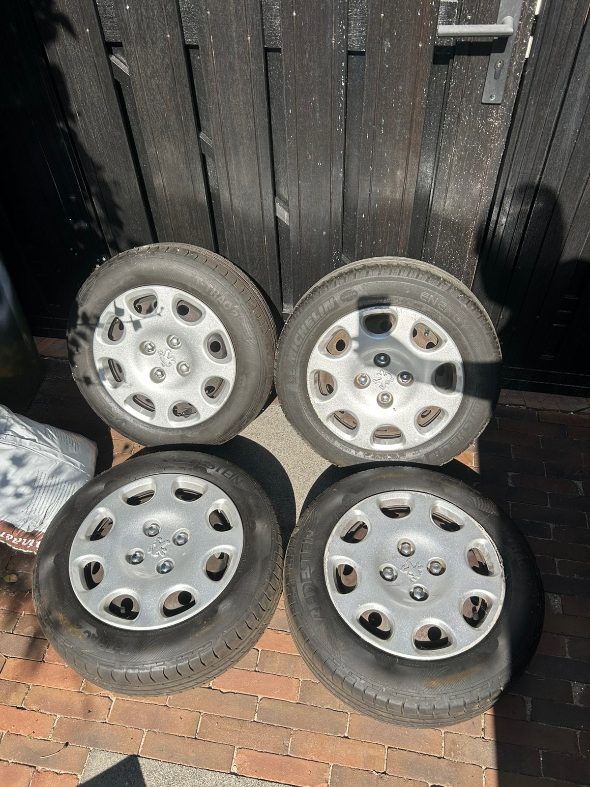 4x zomerband 175/65 R14, Ophalen