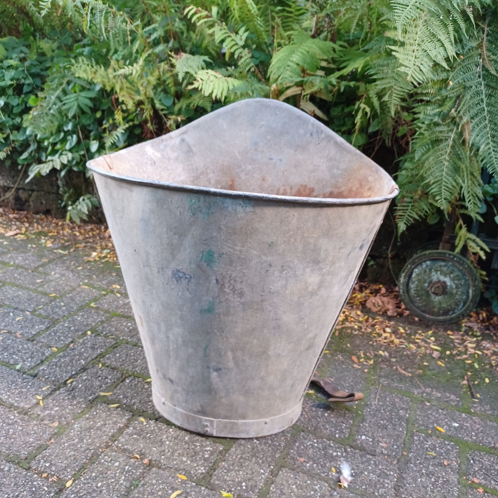 Zinken Franse druiven plukmand, Ophalen