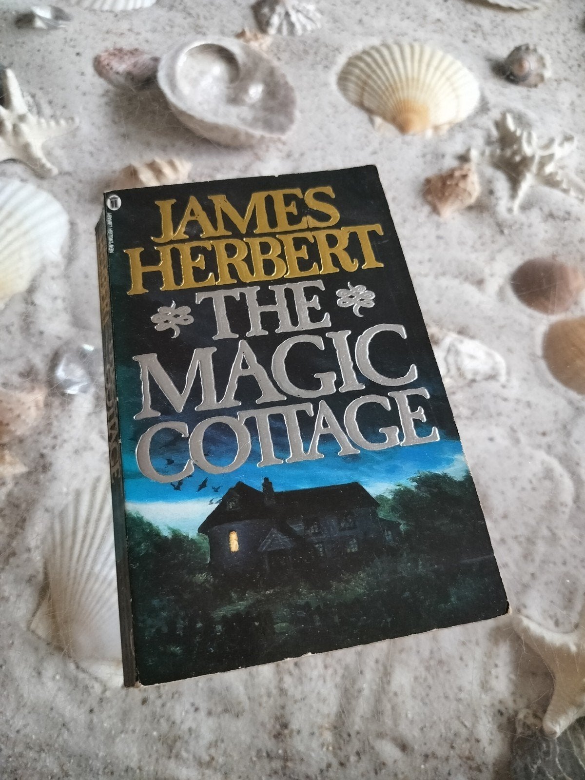 James Herbert - The Magic Cottage - English, Boeken, Ophalen of Verzenden, Gelezen