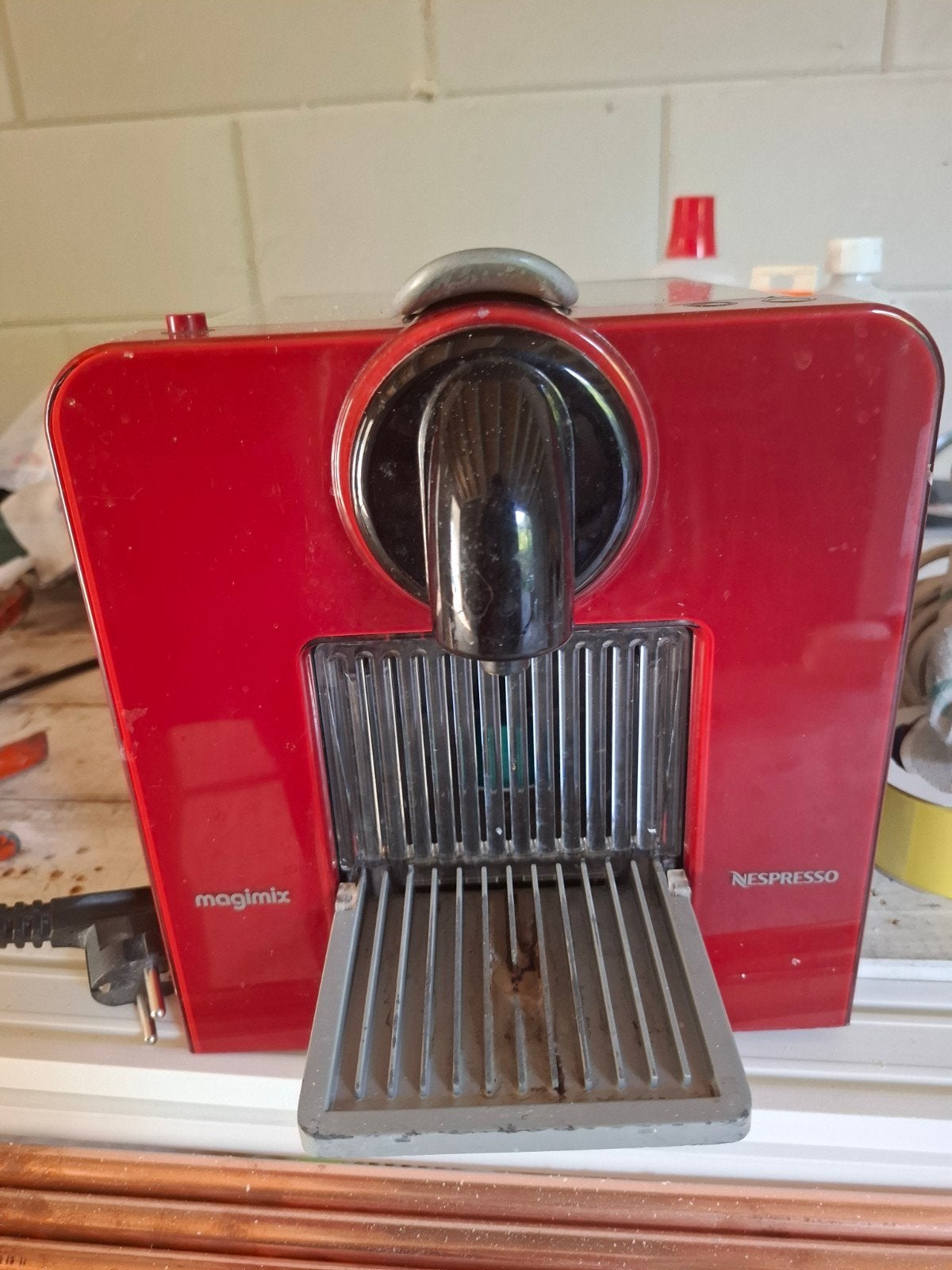 Nespresso Magimix koffiezetapparaat rood, Ophalen, Gebruikt, Koffiemachine, 1 kopje