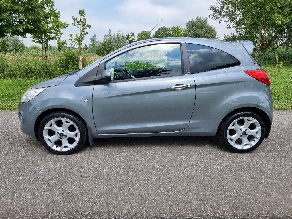 Ford Ka 1.2 Titanium X, airco, lmv, NAP, nieuwe distr.riem, Auto's, Voorwielaandrijving, Euro 5, Stof, 1242 cc