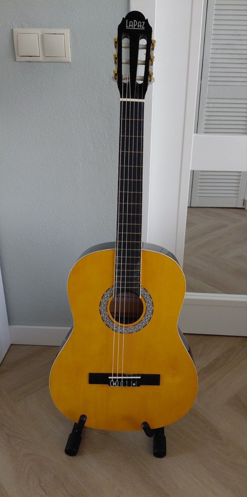 LaPaz Klassieke Gitaar met standaard en accessoires, Ophalen, Zo goed als nieuw, Klassieke of Spaanse gitaar