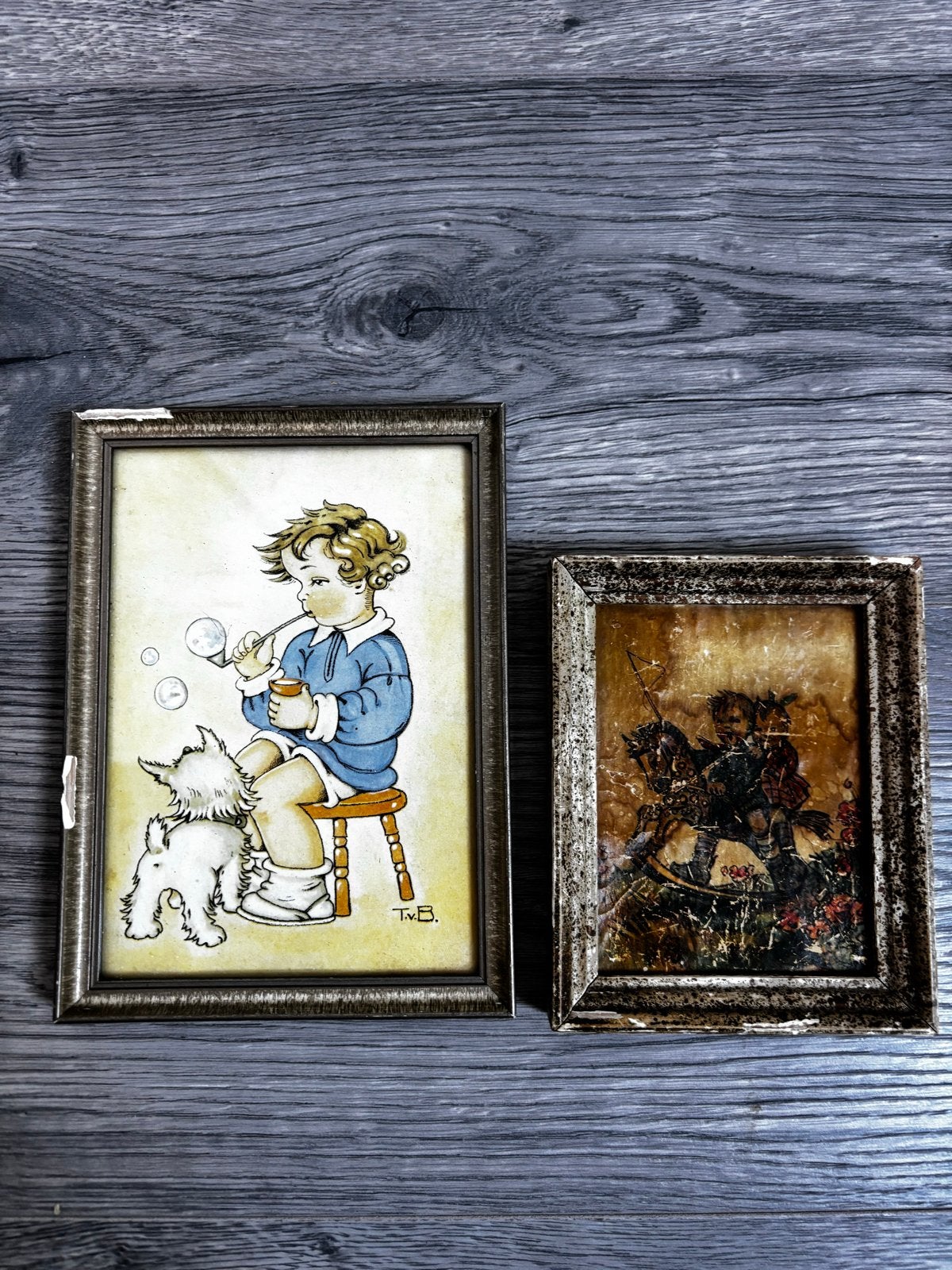 Vintage ingelijste prints - jongen met hond en ridder, Minder dan 50 cm, Gebruikt, Ophalen of Verzenden, Print