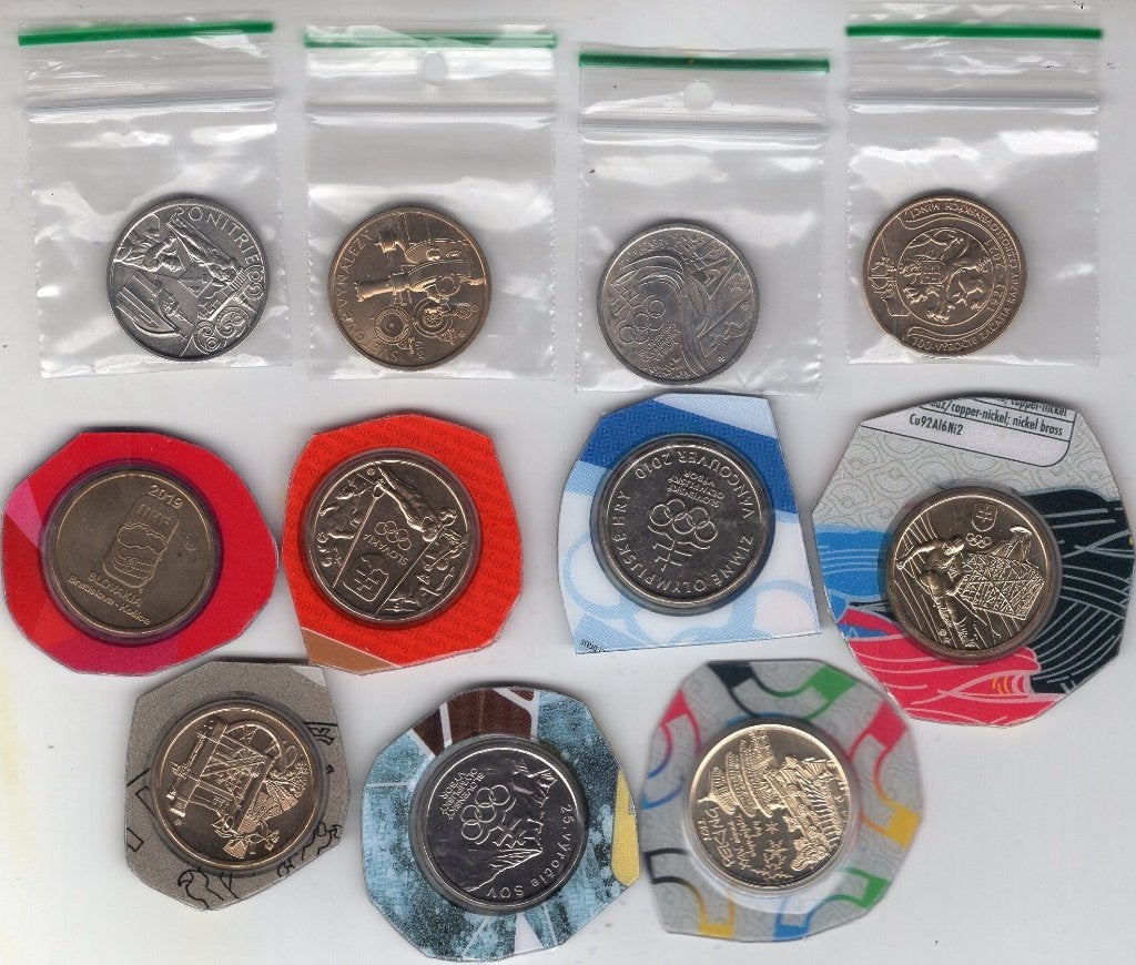11x BU Penning Slowakije - Diverse Jaren, Postzegels en Munten, Penningen en Medailles, Verzenden, Overige materialen, Buitenland