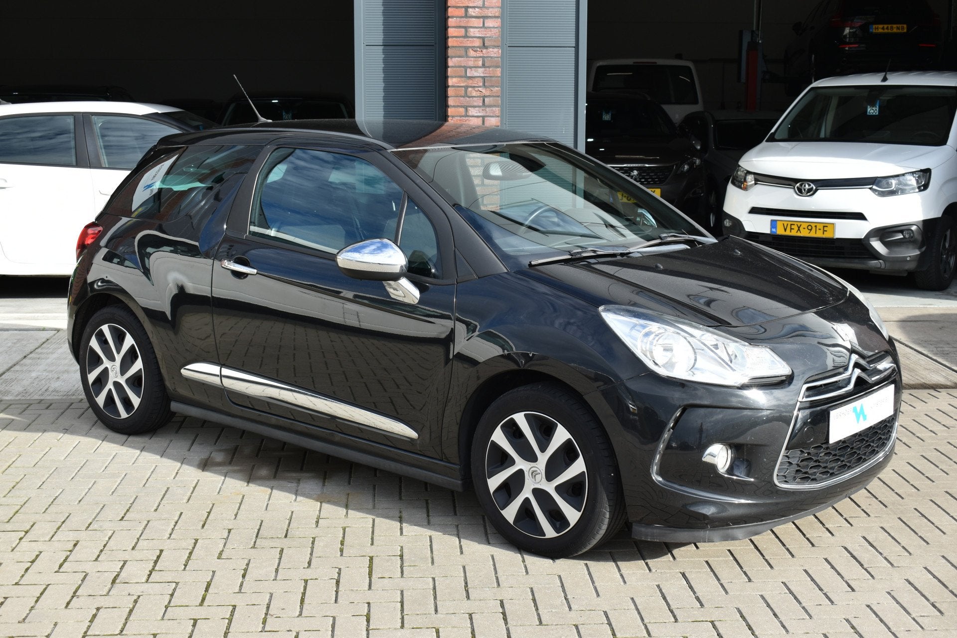 Citroën DS3 1.6 e-HDi So Chic (bj 2012), Auto's, Voorwielaandrijving, Euro 5, Gebruikt, Zwart