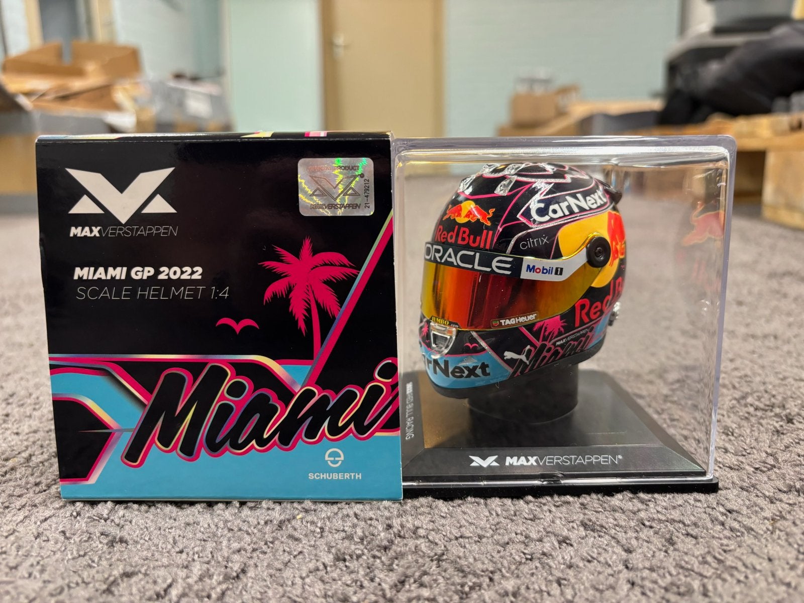 Max verstappen helm 1:4 miami 2022, Verzamelen, Automerken, Motoren en Formule 1, Ophalen of Verzenden, Zo goed als nieuw, Formule 1