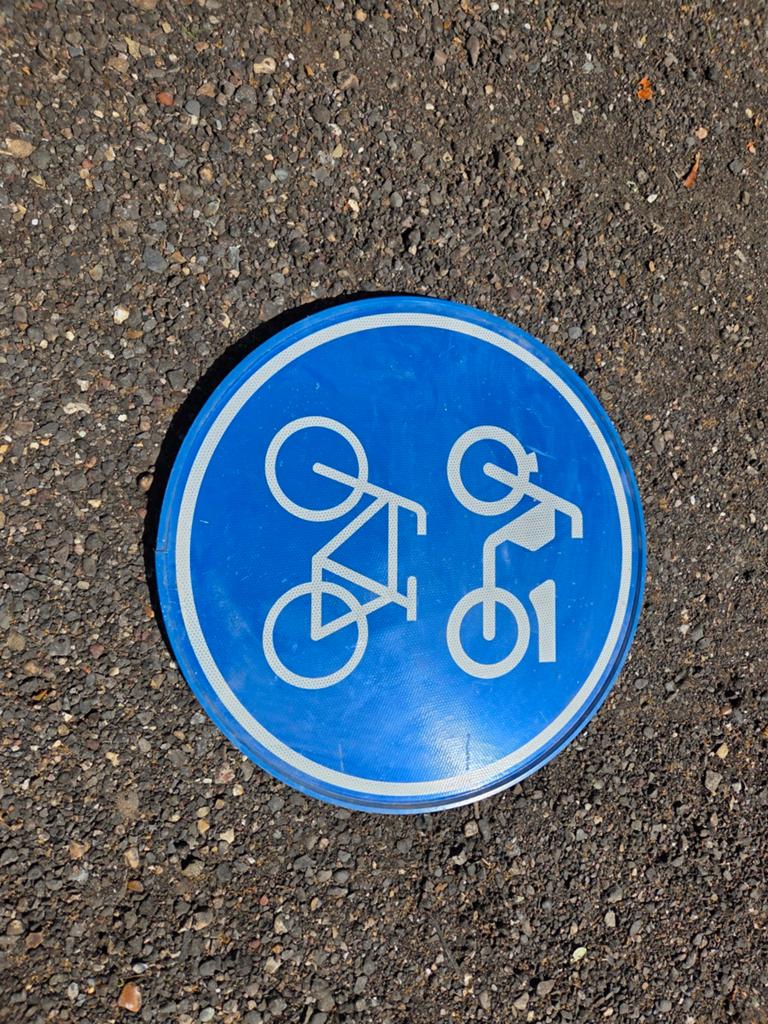 Blauw Verkeersbord Fietspad/Bromfietspad, Ophalen