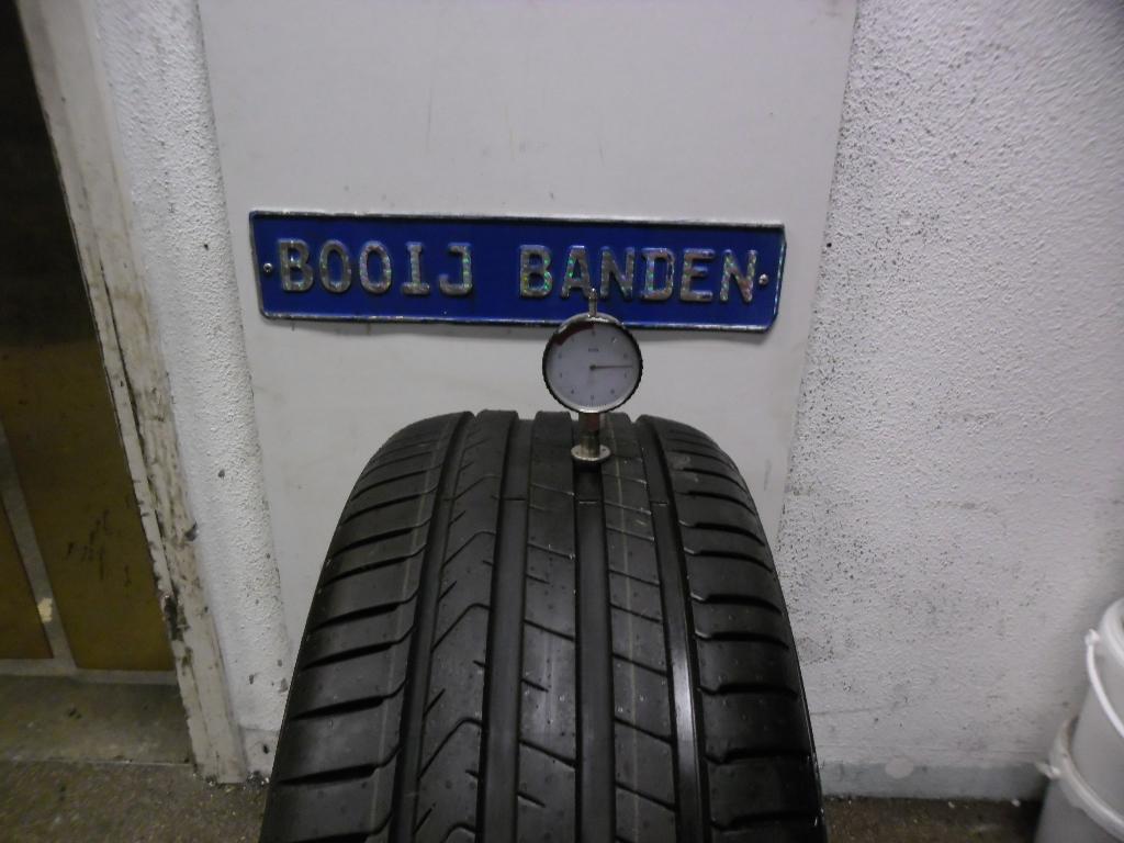 255 40 21 demobanden pirelli scorpion met 7,5 mm profiel