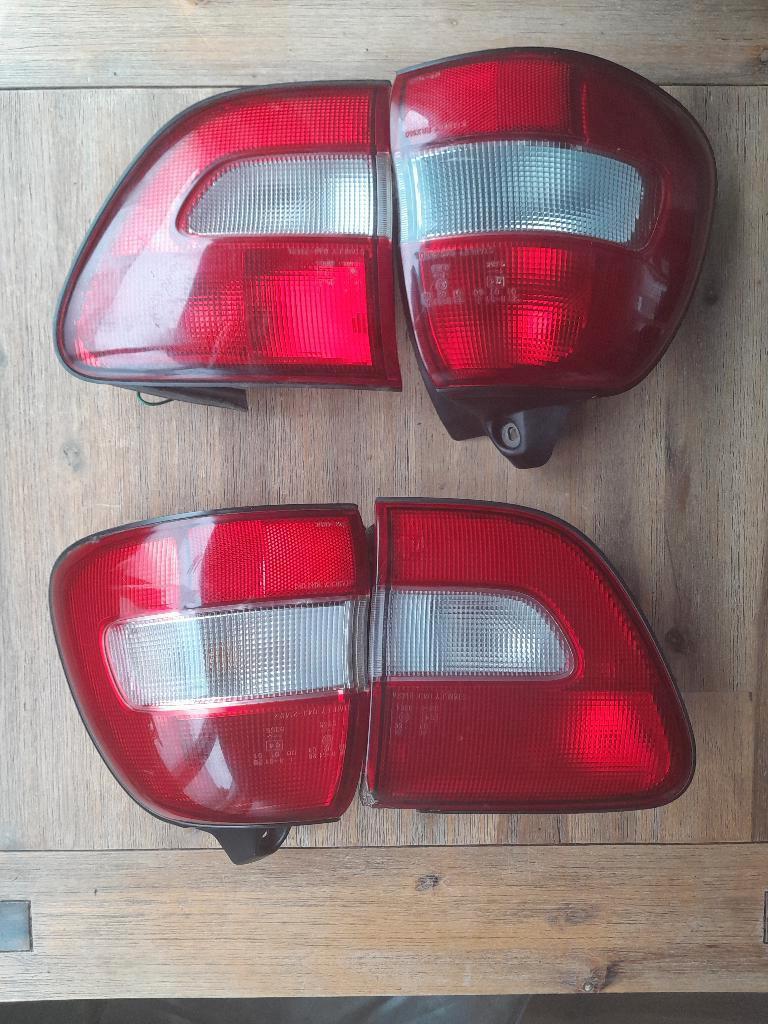 ACHTERLICHT SET L+R - SUZUKI BALENO STATION - 1995>2002 -€30, Verzenden, Gebruikt, Suzuki