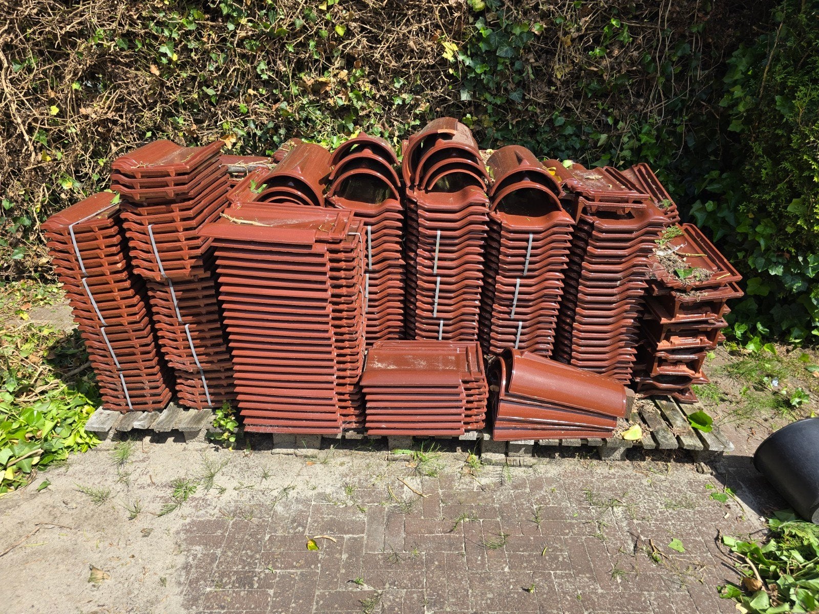Mooie glanzende dakpannen., Ophalen, 15 m² of meer, Dakpannen, Overige kleuren