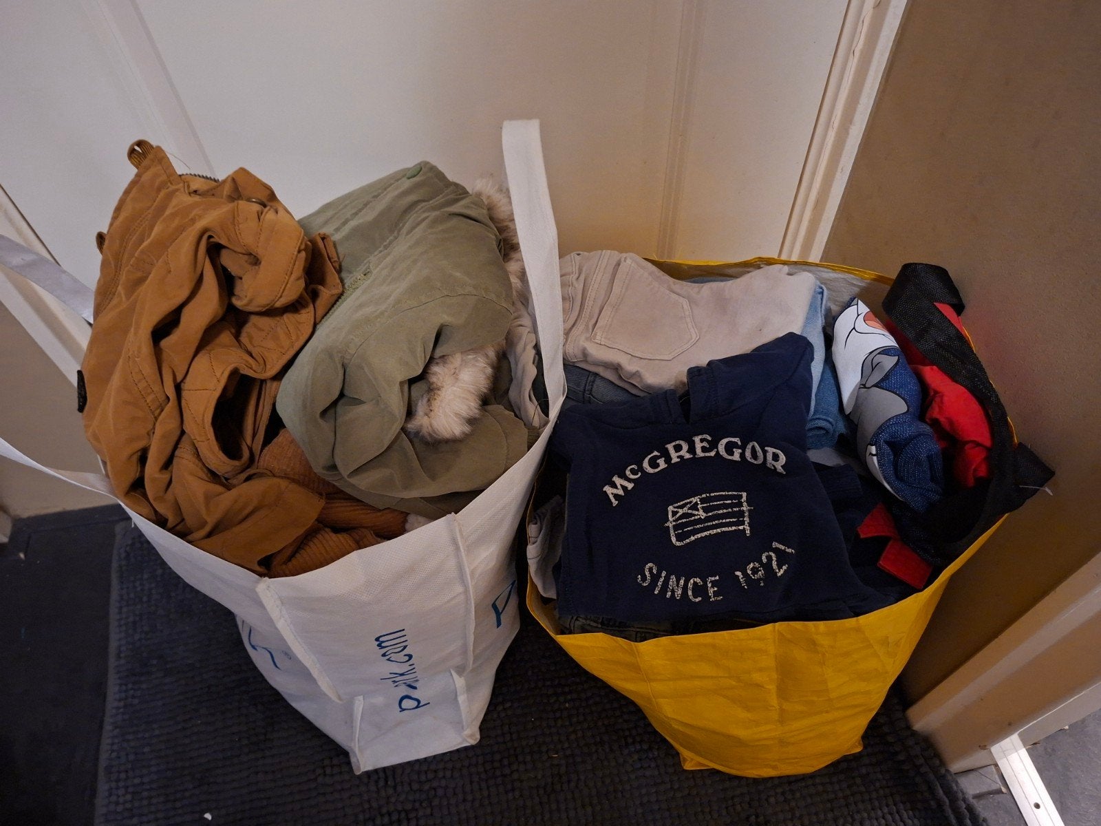 kinderkleding maat 86 en 92, Ophalen
