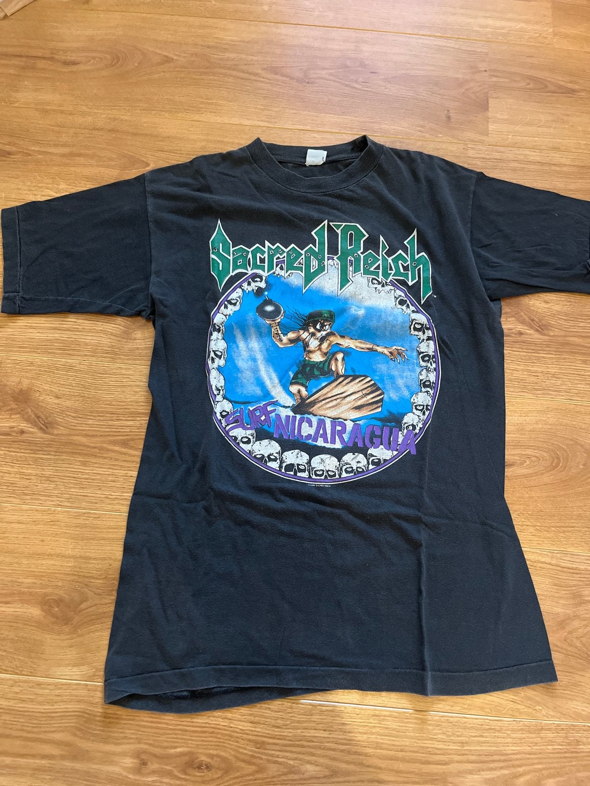 Vintage Sacred Reich Surf Nicaragua T-shirt, Ophalen of Verzenden, Gedragen, Maat 48/50 (M), Zwart