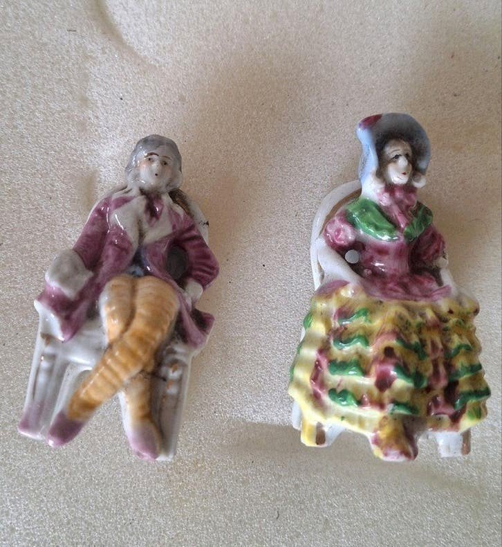vintage poseleinen miniatuur beeldjes markies hofdame, Ophalen of Verzenden, Zo goed als nieuw, Mens