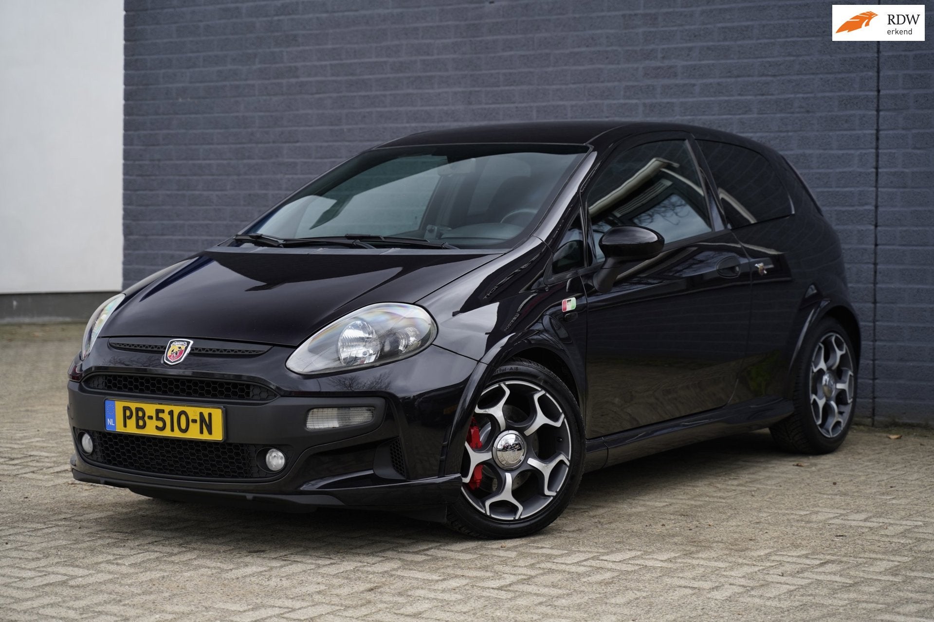Fiat Punto Evo 1.4 Abarth Supersport 163pk, Kuipstoelen, NAP, Voorwielaandrijving, Gebruikt, Zwart, 4 cilinders