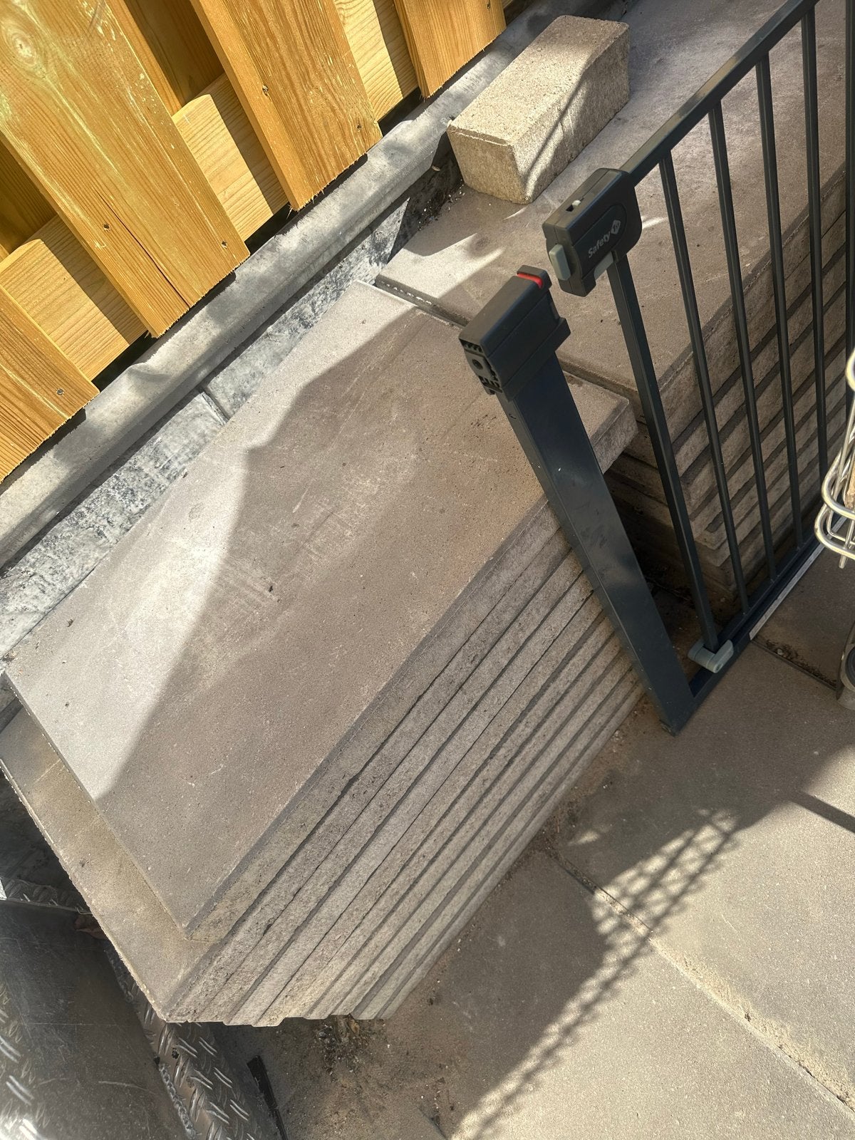 GRATIS Tuintegels en gebruikte tegels - Hoogvliet, Tuin en Terras, Gebruikt, Ophalen of Verzenden, Minder dan 5 m², Beton