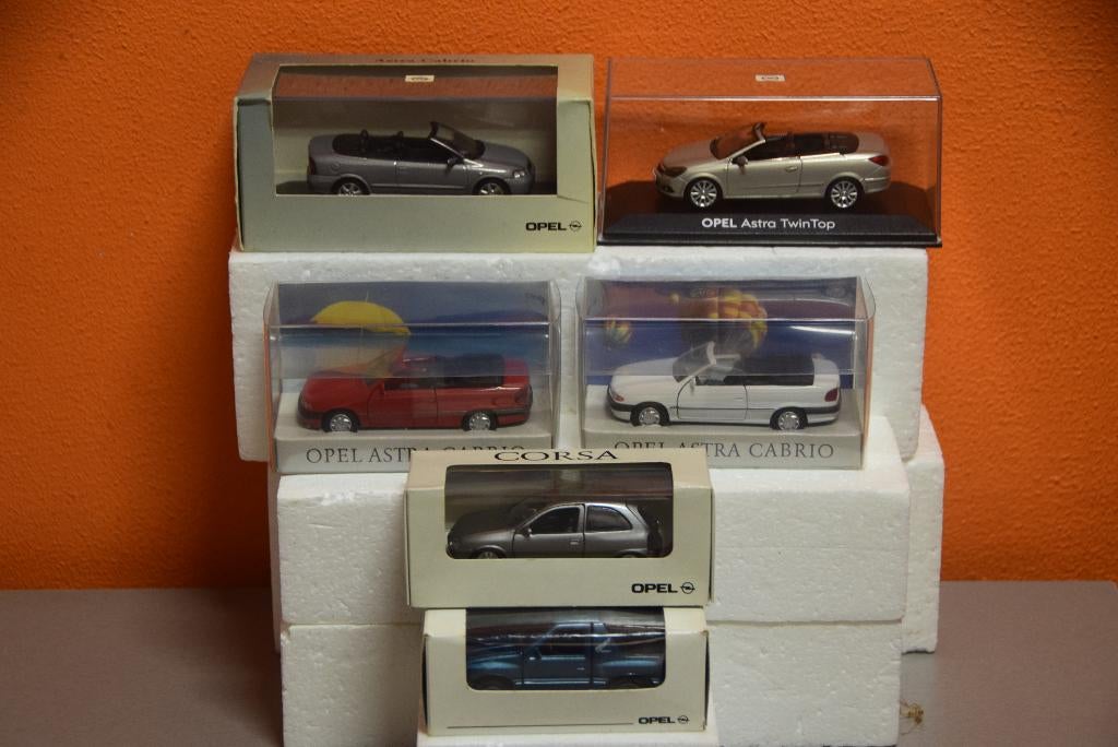 opel astra - frontera -meriva - zafira -laubfrosch van alles, Hobby en Vrije tijd, Modelauto's | 1:43, Ophalen of Verzenden, Nieuw