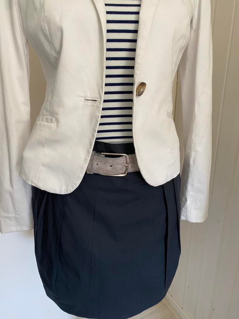 Donkerblauw rokje van Pauw mt 1 Witte blazer mt36 H&M, Kleding | Dames, Verzenden, Zo goed als nieuw, Maat 38/40 (M), Blauw