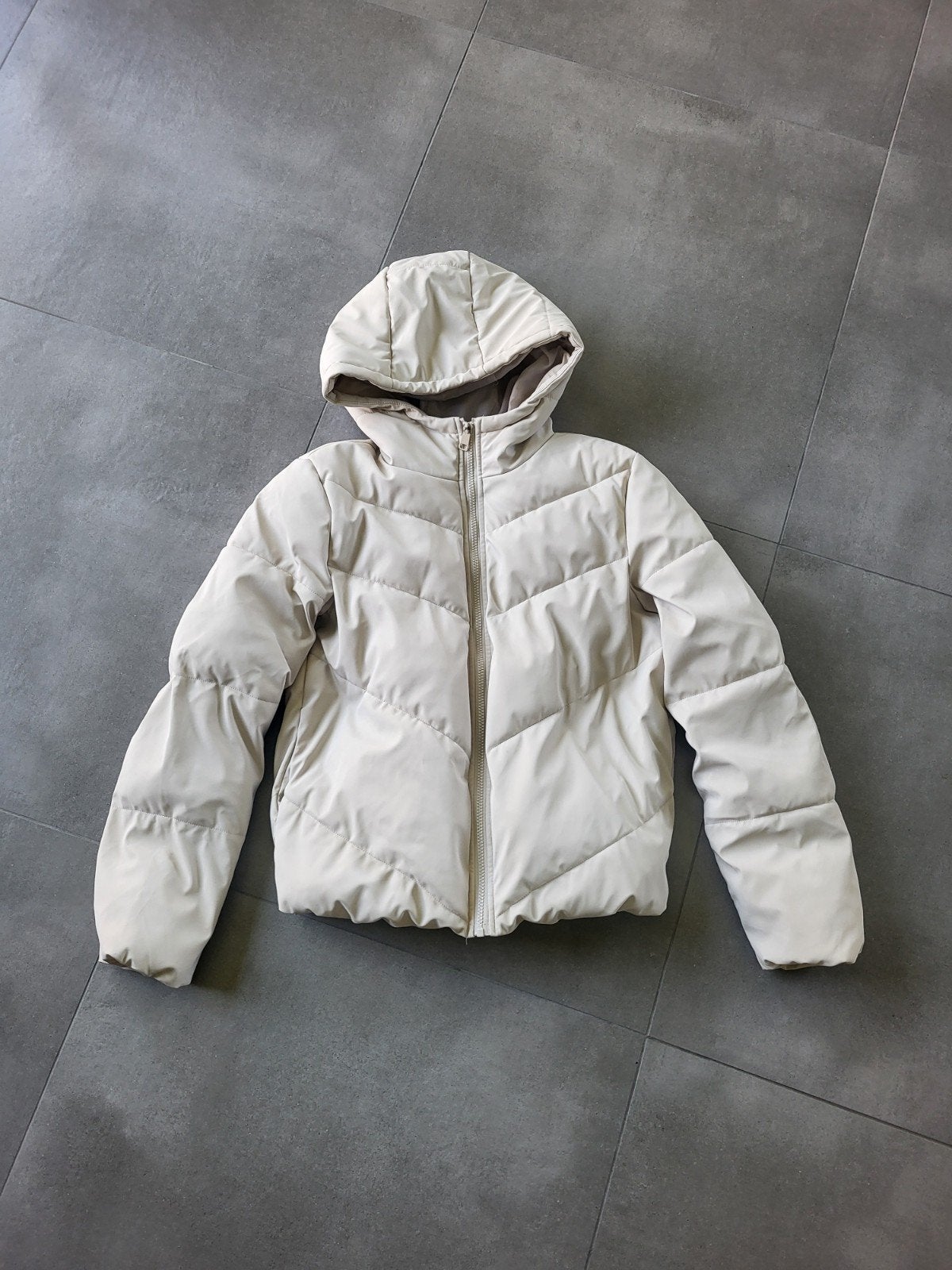 JDY Dames Winterjas Maat XS - Zo goed als nieuw, Beige, Ophalen of Verzenden, Maat 34 (XS) of kleiner, Gedragen