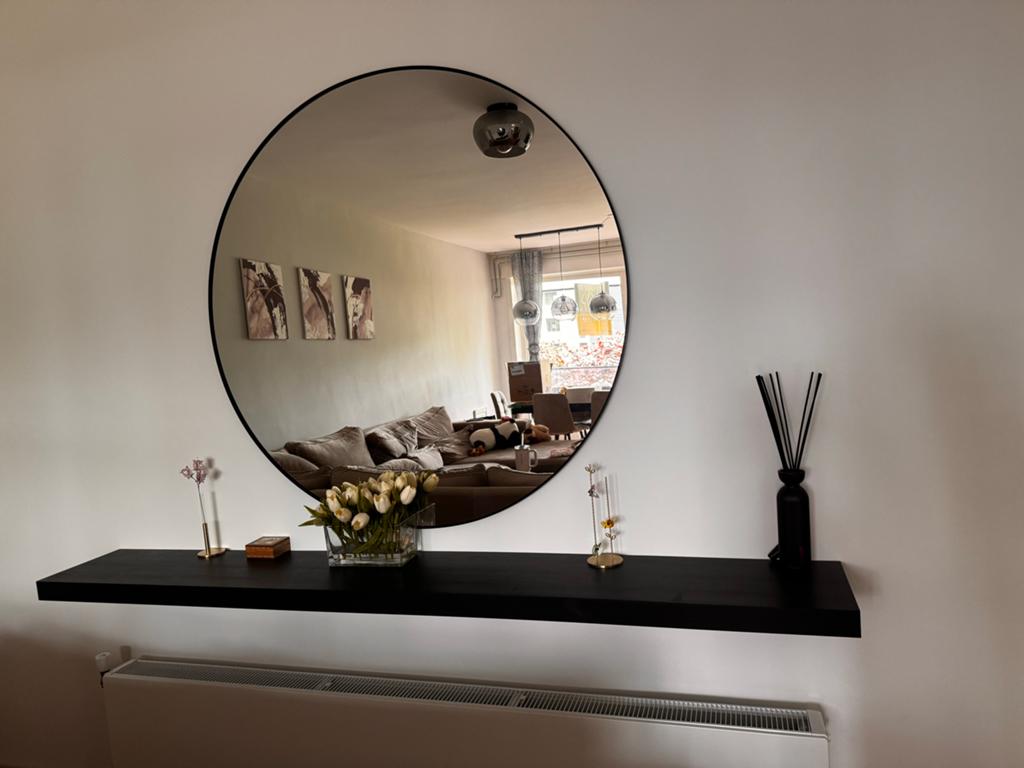Grote shelf 190x26 en ronde spiegel 110x110, Huis en Inrichting, Woonaccessoires | Spiegels, Ophalen of Verzenden, Zo goed als nieuw