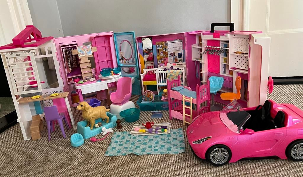 Grote Barbie set: poppen, huis, auto en veel accessoires, Ophalen of Verzenden, Gebruikt, Barbie