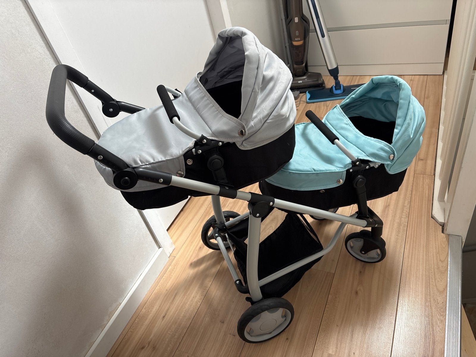 Duowagen voor poppen - lichtblauw en grijs, Gebruikt, Duowagen, Ophalen, Kinderwagen