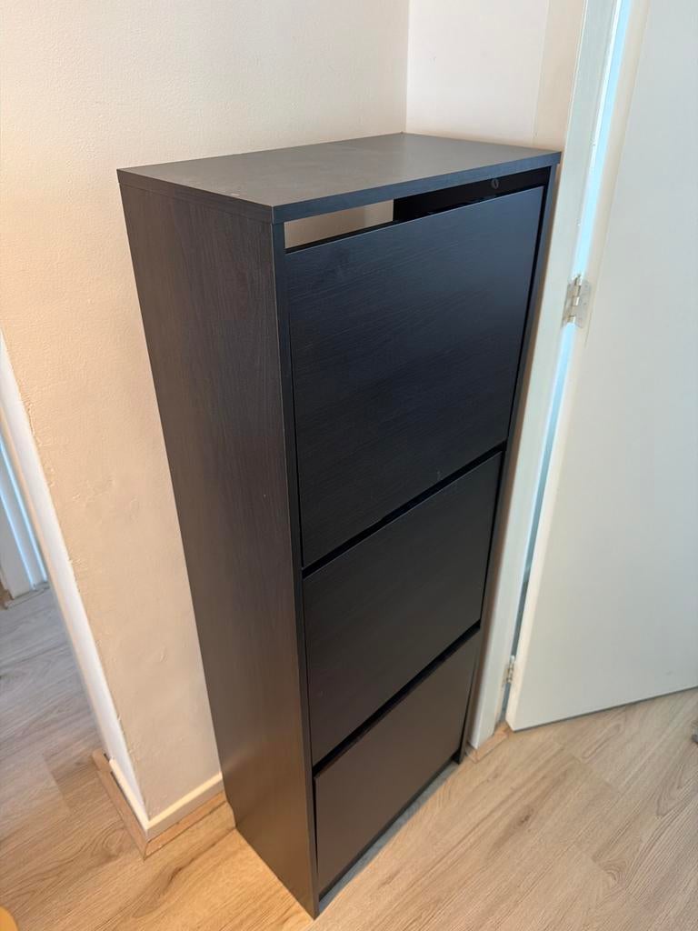 IKEA BISSA schoenenkast zwart - perfecte staat, Huis en Inrichting, Kasten | Schoenenkasten, Ophalen, Zo goed als nieuw