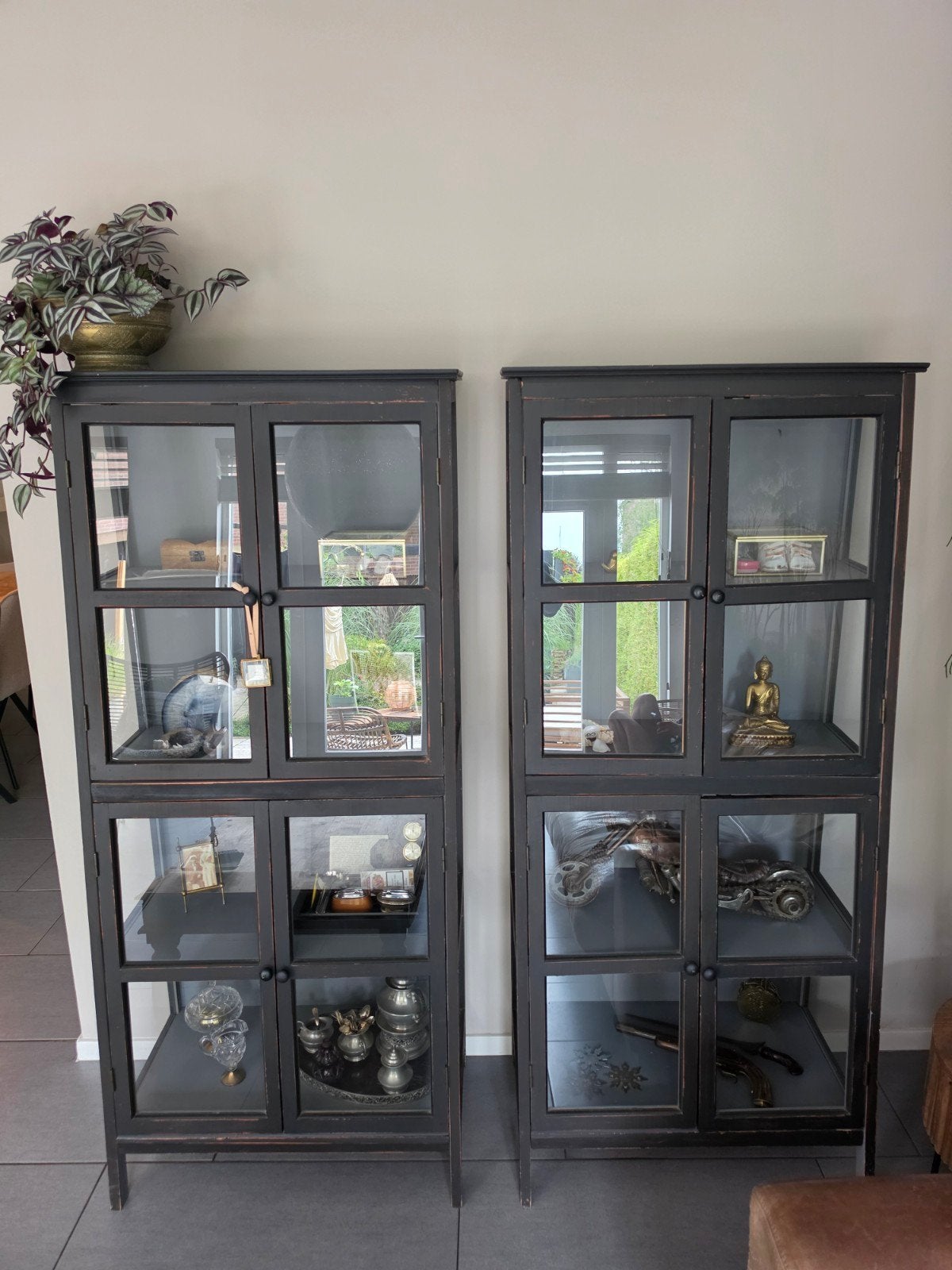 BePureHome Herritage Zwarte Vitrinekast / Servieskast Rechts, Huis en Inrichting, Ophalen, Overige houtsoorten, 50 tot 100 cm