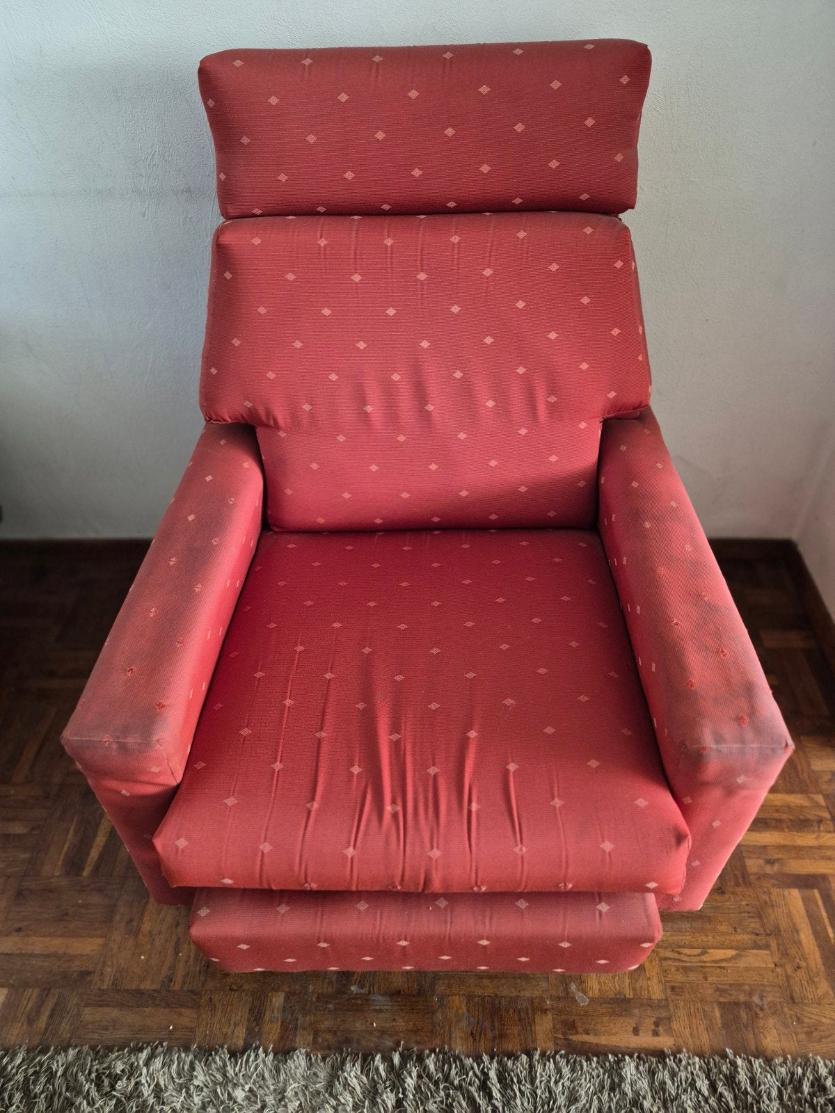 heerlijk zittende rode stoel, Huis en Inrichting, Ophalen, Gebruikt, 75 tot 100 cm, 50 tot 75 cm
