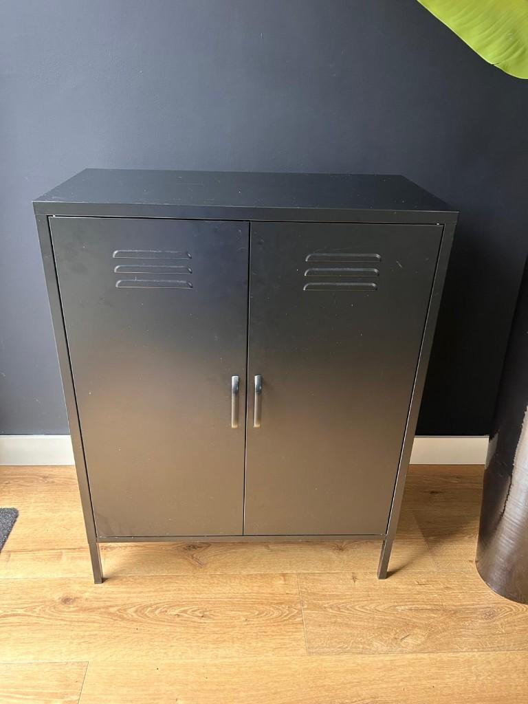 MaximaVida metalen lockerkast Finn 80 x 40 x 102, Ophalen, Gebruikt, Zwarte metalen lockerkast