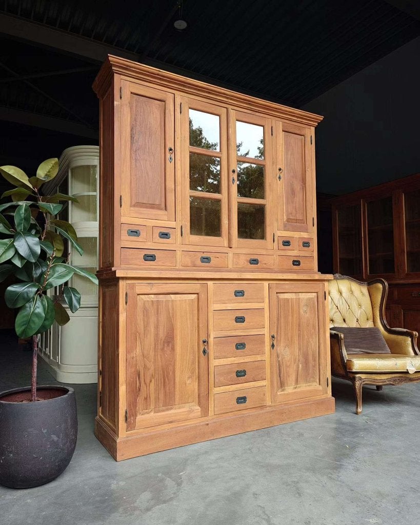 Bergruimte! Teakhouten buffetkast "Gesloten deuren" #3708, Huis en Inrichting, Kasten | Buffetkasten, Glas, Gebruikt, Met deur(en)