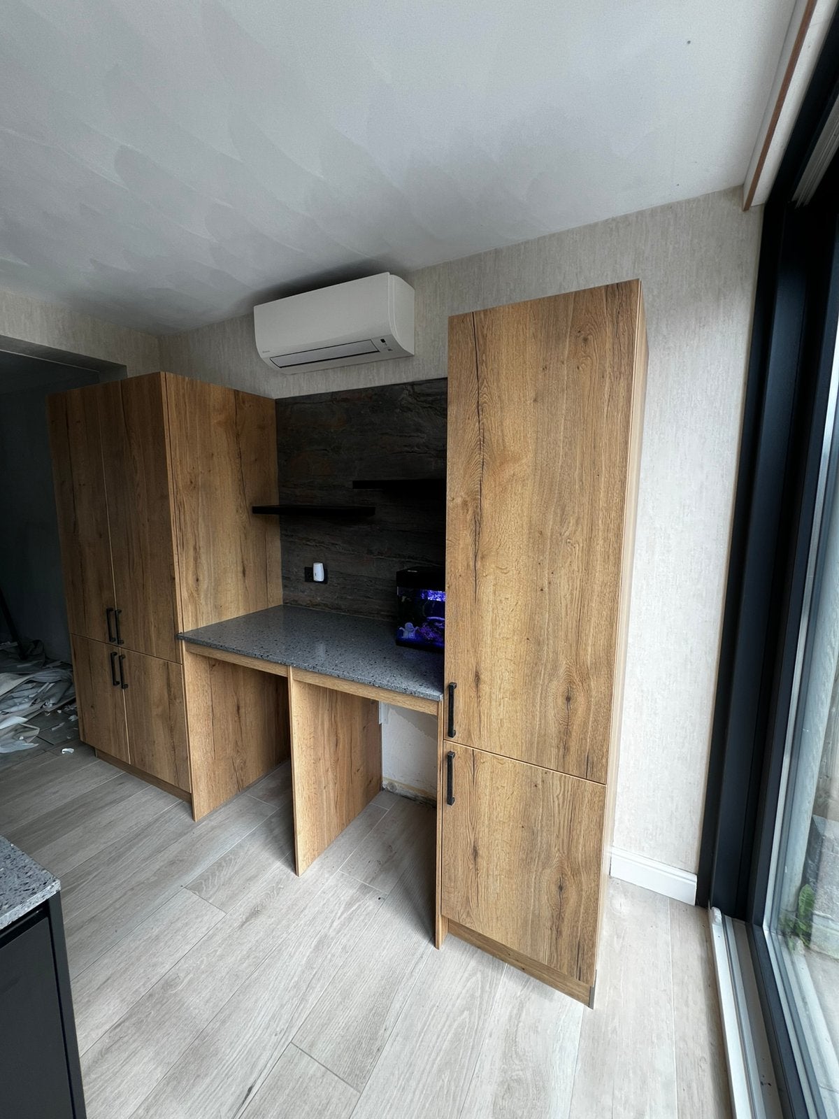 Kastenwand/waskast, Huis en Inrichting, Kasten | Wandmeubels, Ophalen, Overige materialen, 200 cm of meer, Zo goed als nieuw