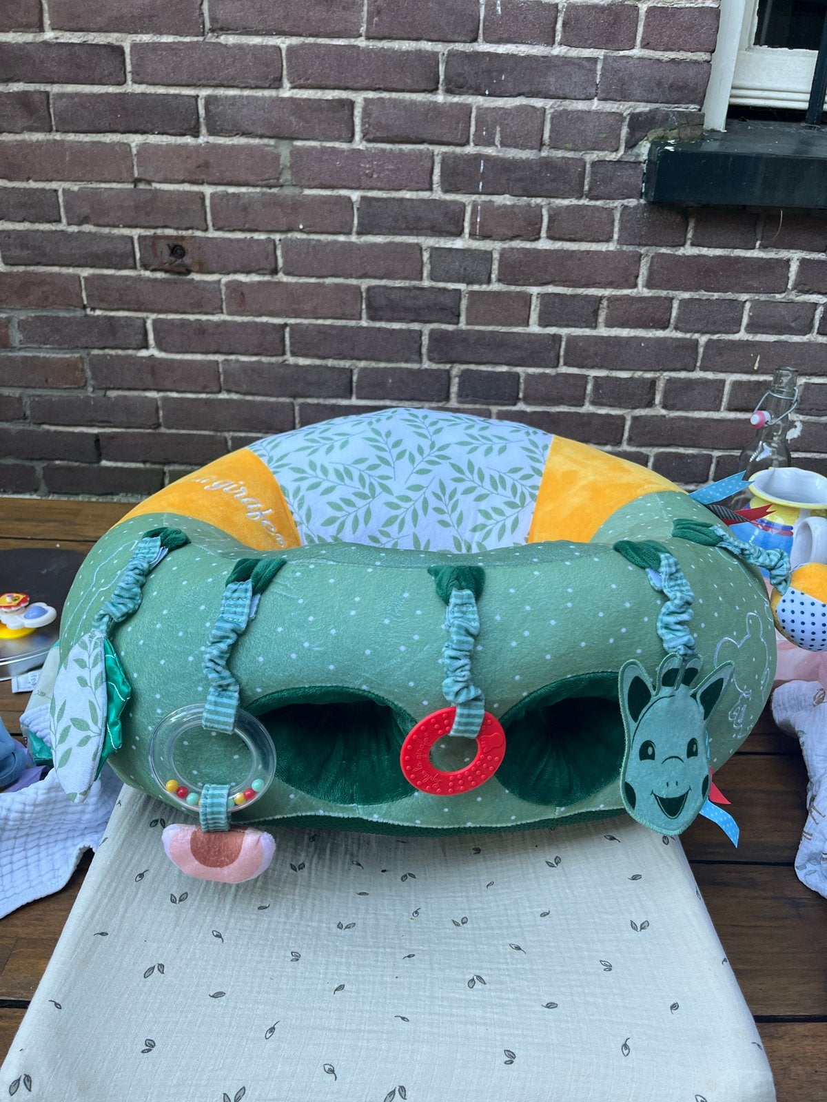 Sophie de Giraf baby zitkussen/speelkleed, Ophalen, Zo goed als nieuw, Speelkleed
