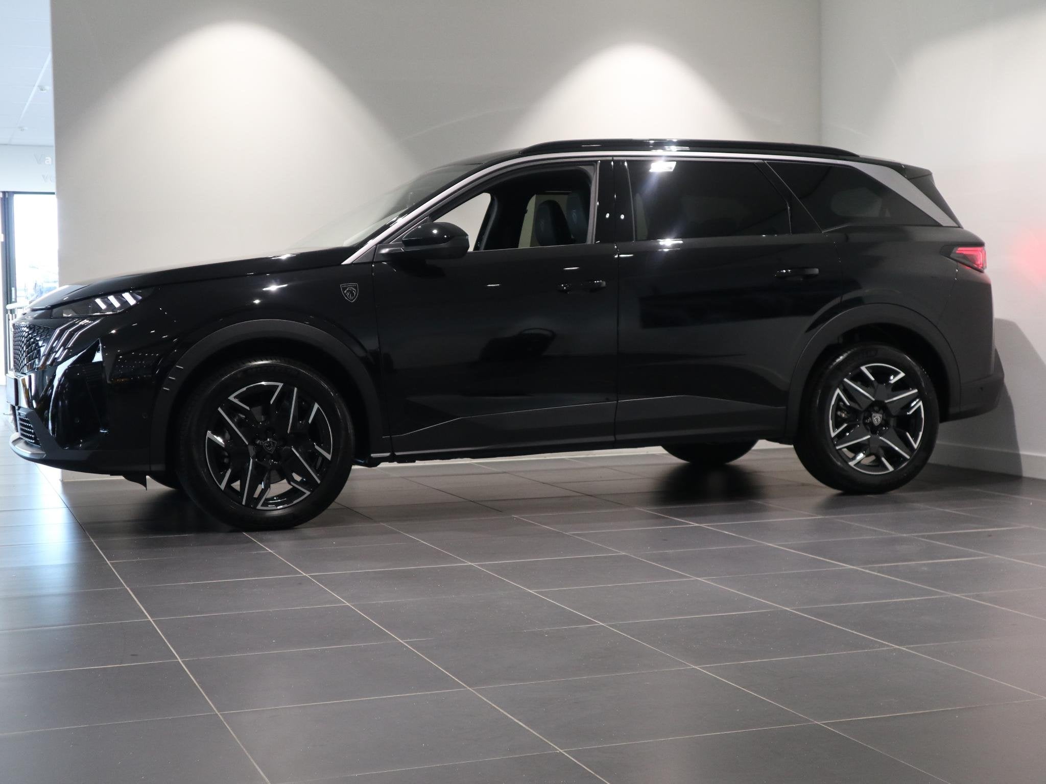 Peugeot e-5008 GT Avantage 73 kWh 7p - 17% BIJTELLING - MASS, 213 pk, 7 stoelen, Lichtsensor, Nieuw