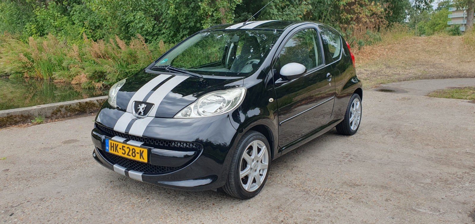 Nette Peugeot 107 1.0 12V ** GEEN AFLEVERKOSTEN! **, Voorwielaandrijving, Stof, Zwart, 4 stoelen