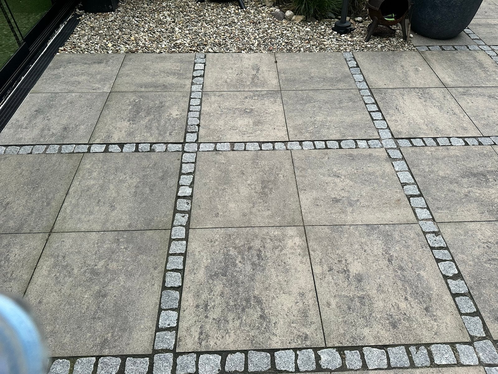 Bestrating: Terrastegels en kinderkopjes(ca. 18 m²), Ophalen, Gebruikt, 10 m² of meer, Beton
