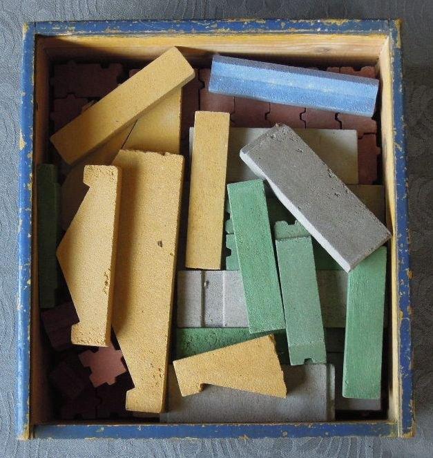 Nr ONB120: 1 Profilo doos met ouderwetse bouwstenen., Ophalen of Verzenden