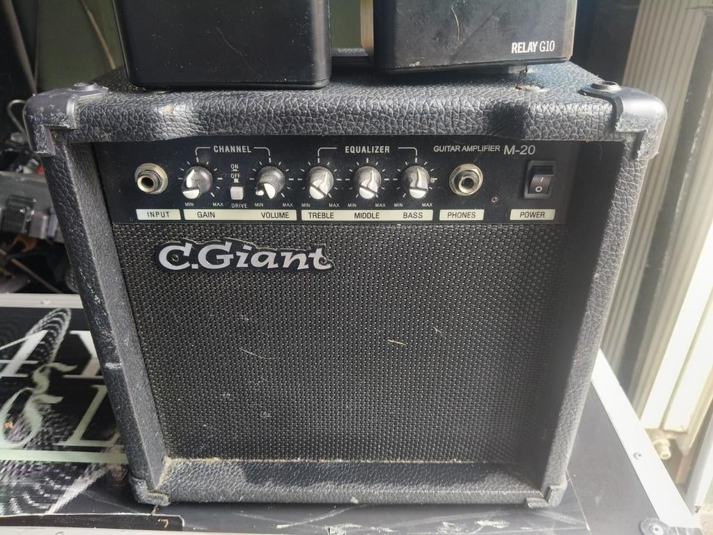 C.Giant M-20 Gitaarversterker - Compact en Krachtig, Ophalen of Verzenden, Gebruikt, Gitaar, Minder dan 50 watt