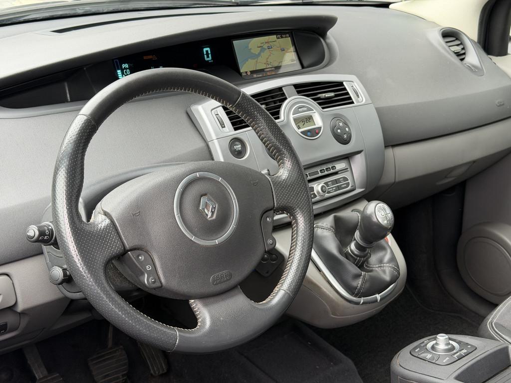 Renault Grand Scénic 1.6-16V Tech Line | RIJKLAAR | Climate, Stof, Gebruikt, Zwart, 4 cilinders