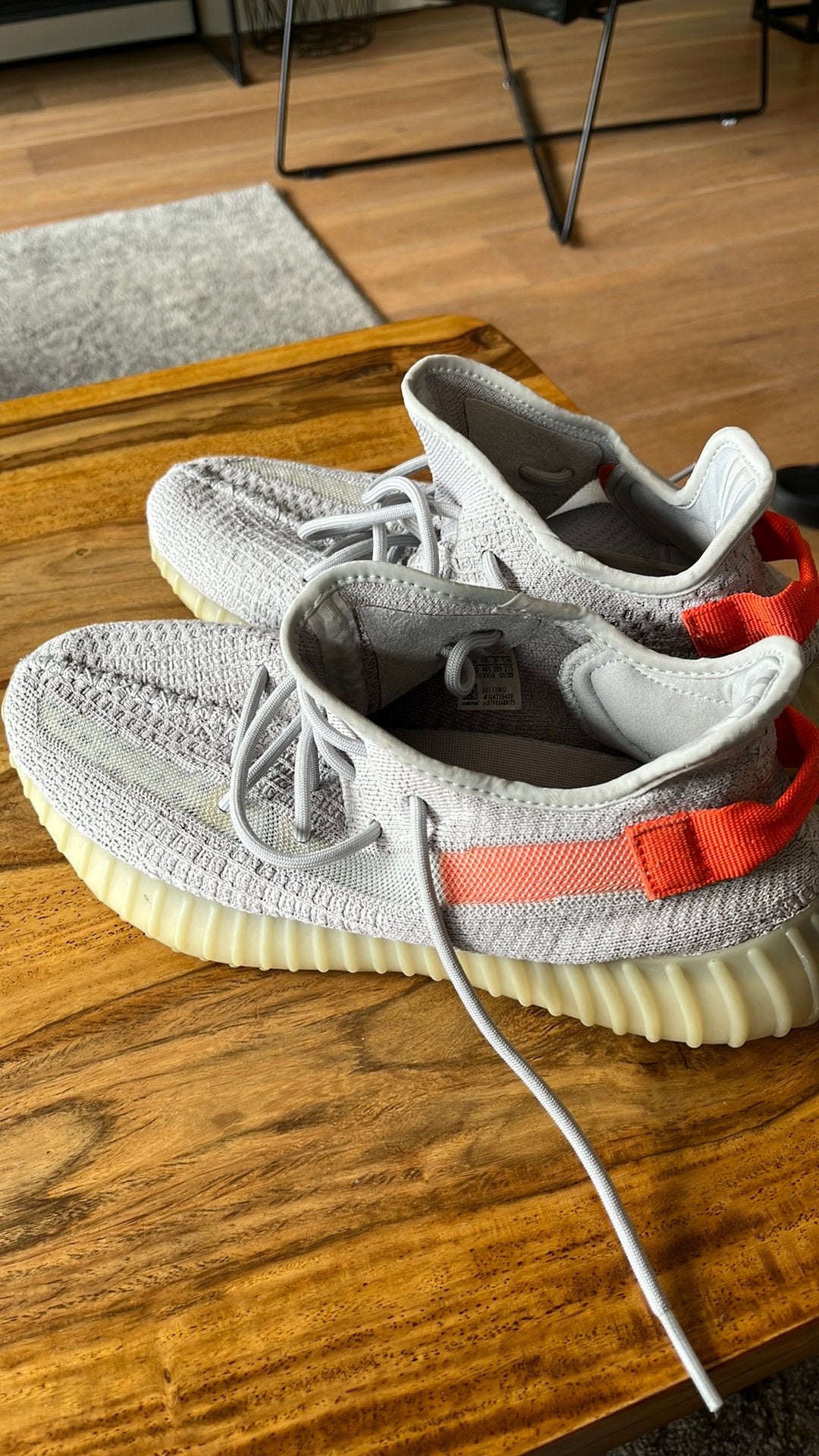 Adidas yeezy mt 44 2/3, Ophalen of Verzenden, Gedragen