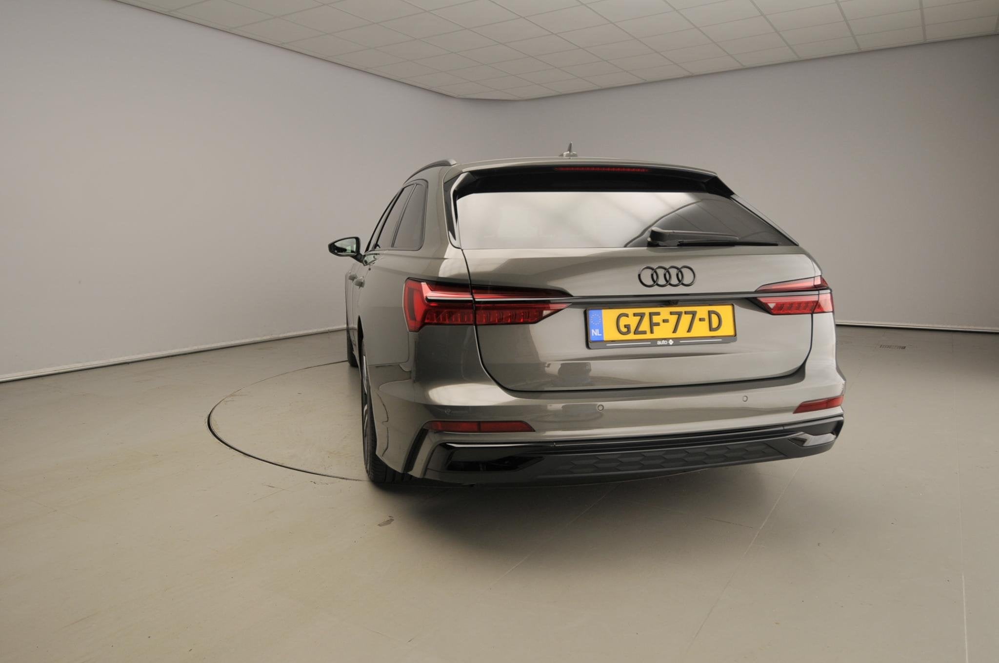 Audi A6 Avant 40 TFSI S Line Competition | Trekhaak | Matrix, Gebruikt, Leder en Stof, Automatische klimaatregeling, Origineel Nederlands