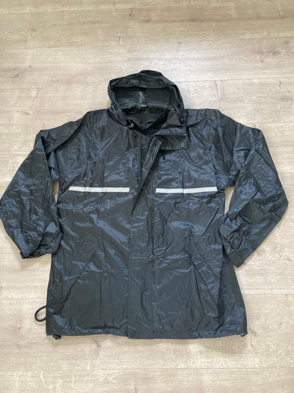Zwart regenpak (NIEUW) met reflecterende strepen. maat S, S, Verzenden, Dames, Nieuw
