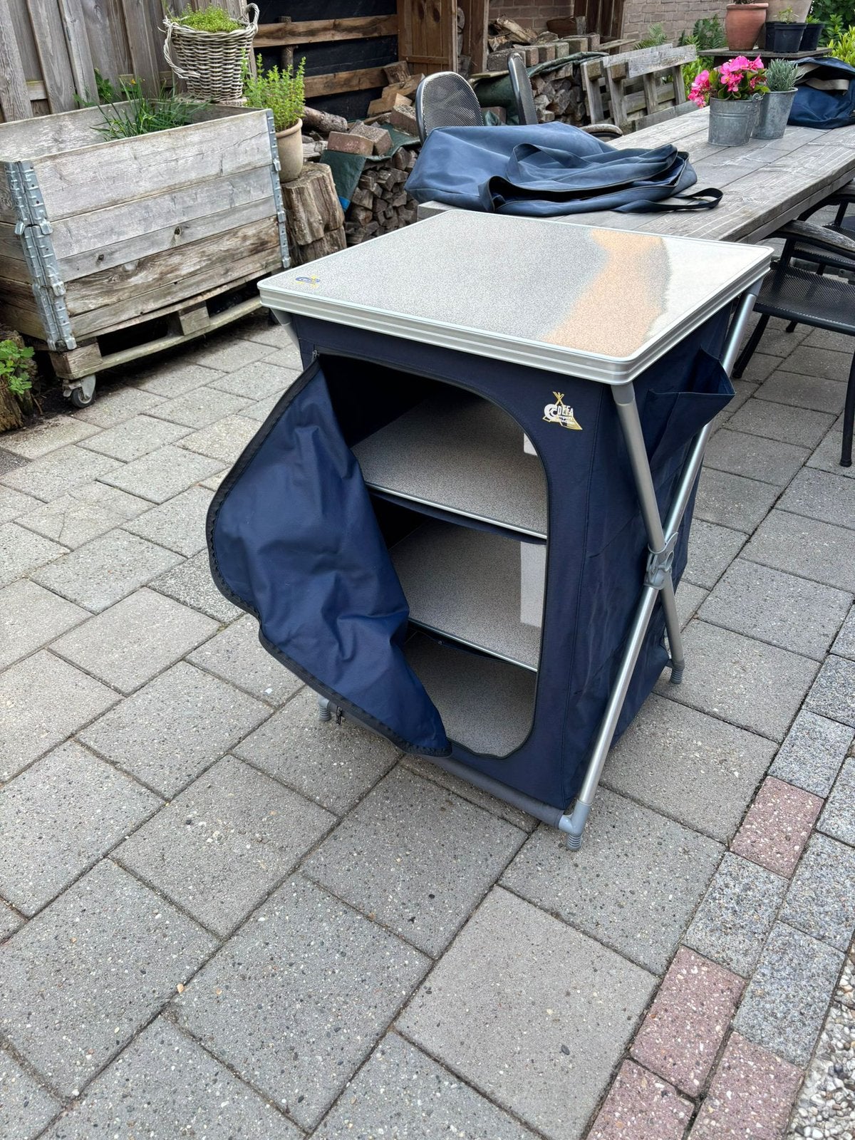 Camping kastjes 2 stuks, Ophalen, Zo goed als nieuw, Campingkast