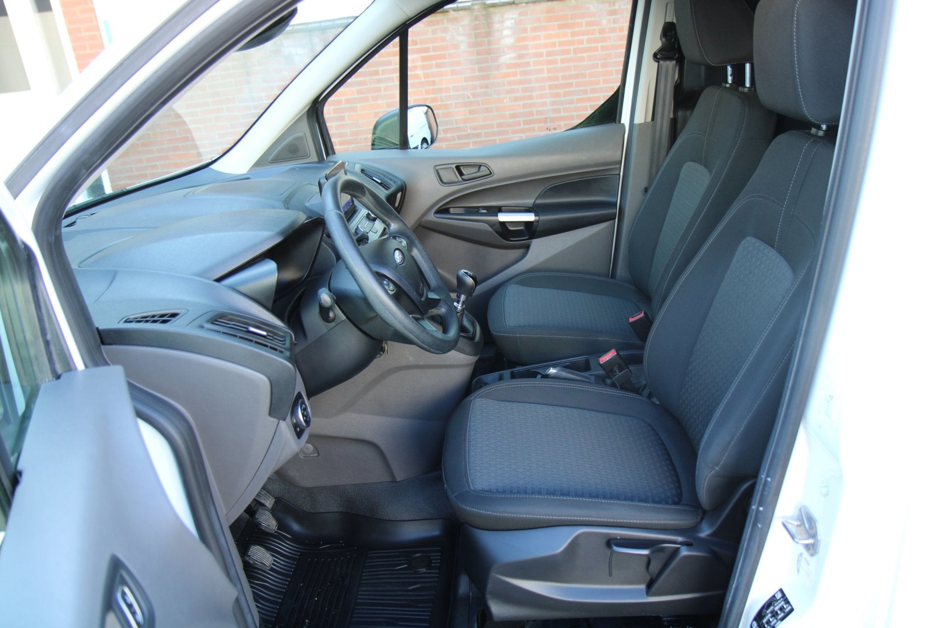Ford TRANSIT CONNECT 1.5 EcoBlue 120PK L2 Trend / Camera / S, Voorwielaandrijving, Stof, Gebruikt, 4 cilinders