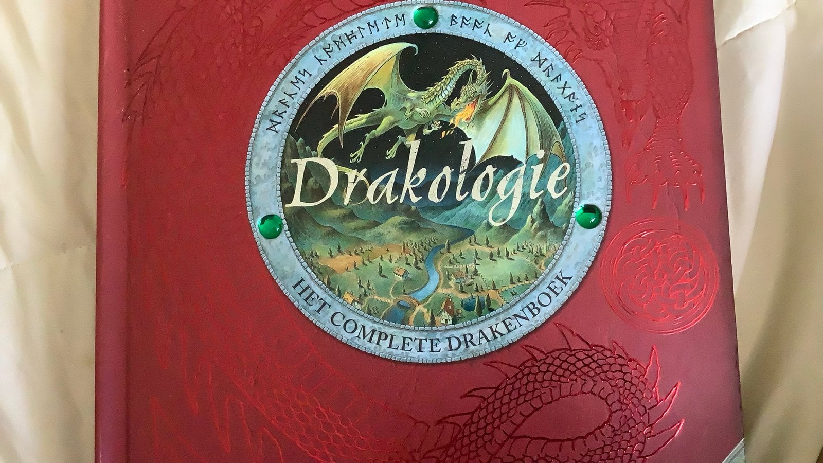Drakologie: Het Complete Drakenboek - nieuw, Ophalen of Verzenden, Zo goed als nieuw