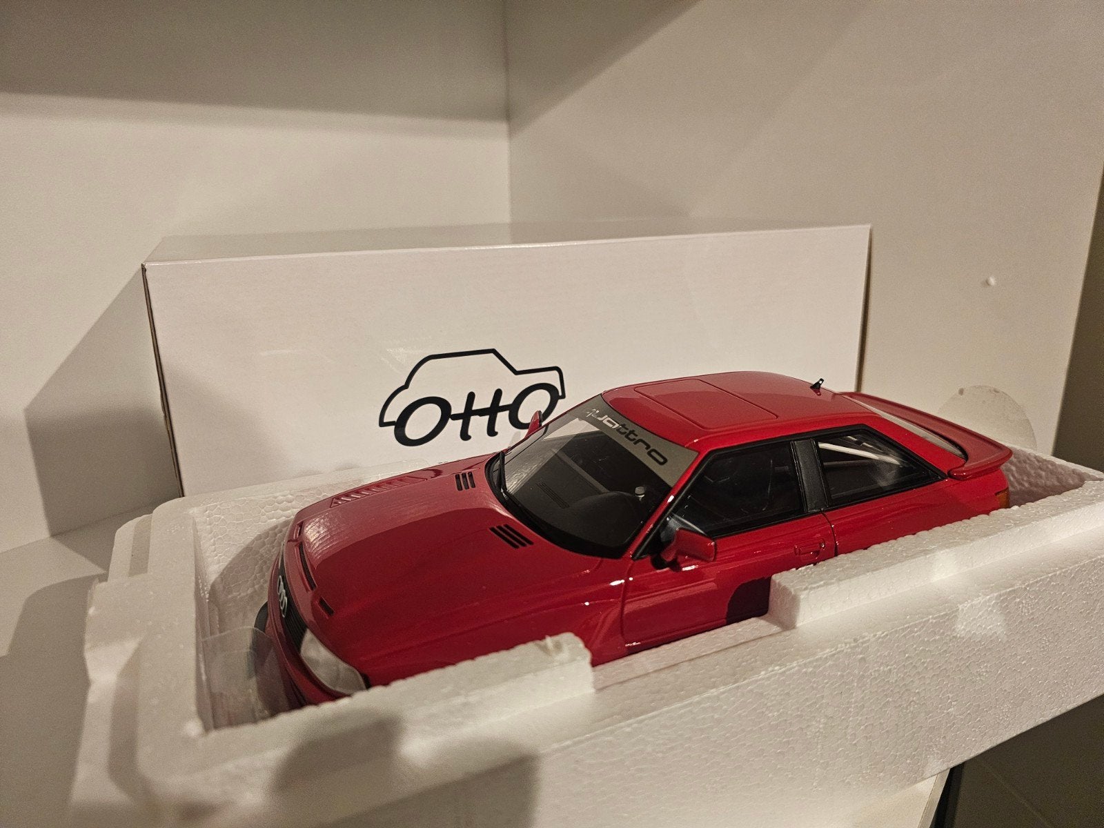 Ottomobile OT 1068 Audi 80 Coupé Prior Rood 1:18, Ophalen of Verzenden, Zo goed als nieuw, Auto, OttOMobile