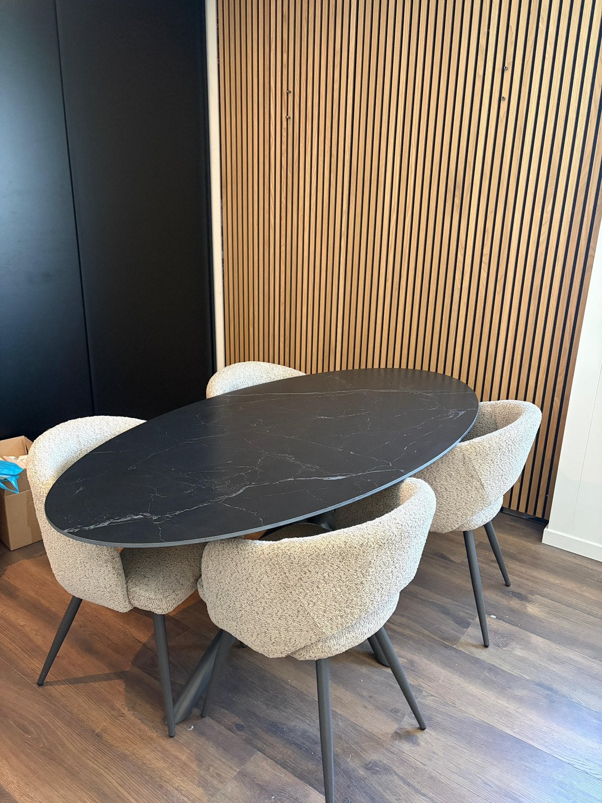 Keramische eet tafel, Ophalen, 50 tot 100 cm, Zo goed als nieuw, 150 tot 200 cm