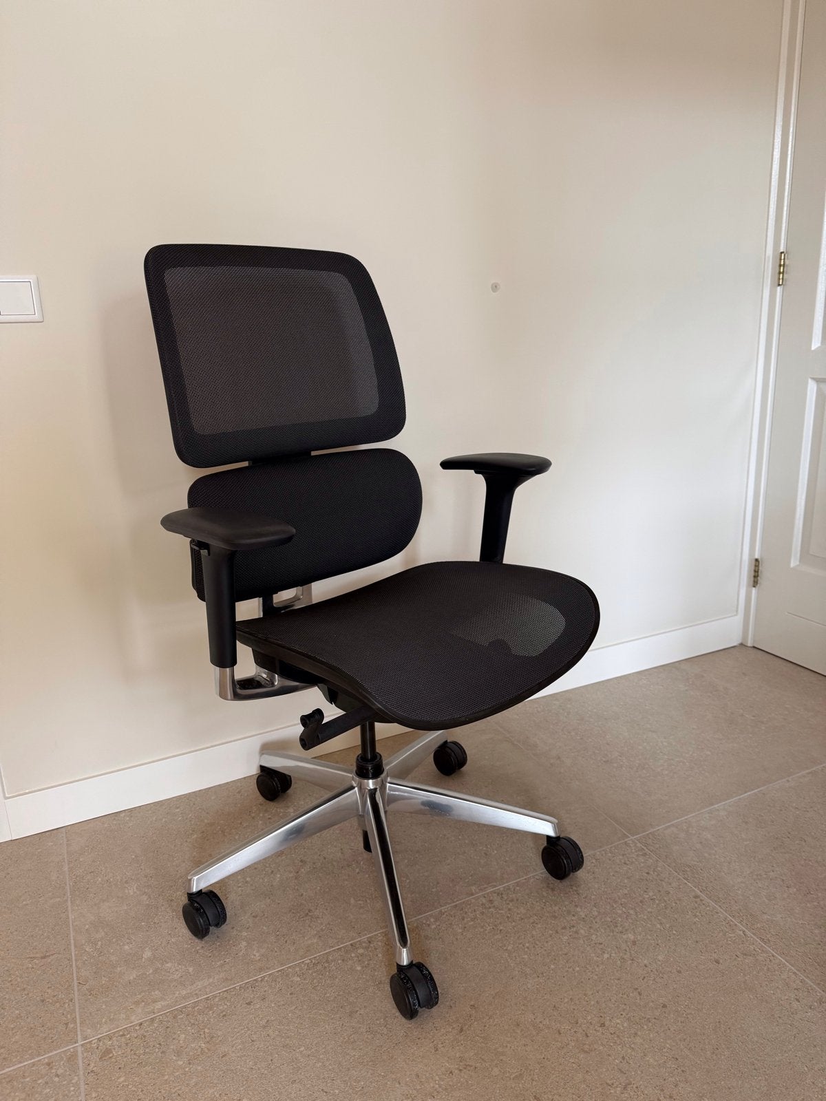 ZEER PROFESSIONELE ergonomische Bureaustoel - NIEUWSTAAT