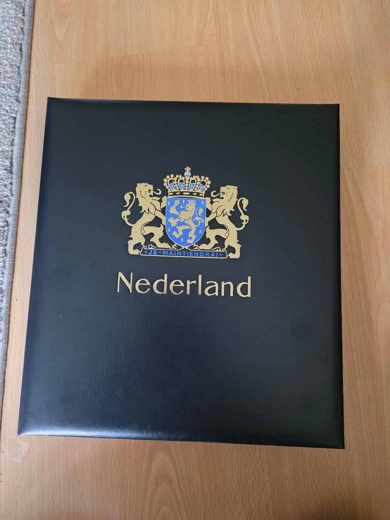 Davo postzegelalbum Nederland de luxe deel 6, Postzegels en Munten, Postzegels | Volle albums en Verzamelingen, Ophalen of Verzenden