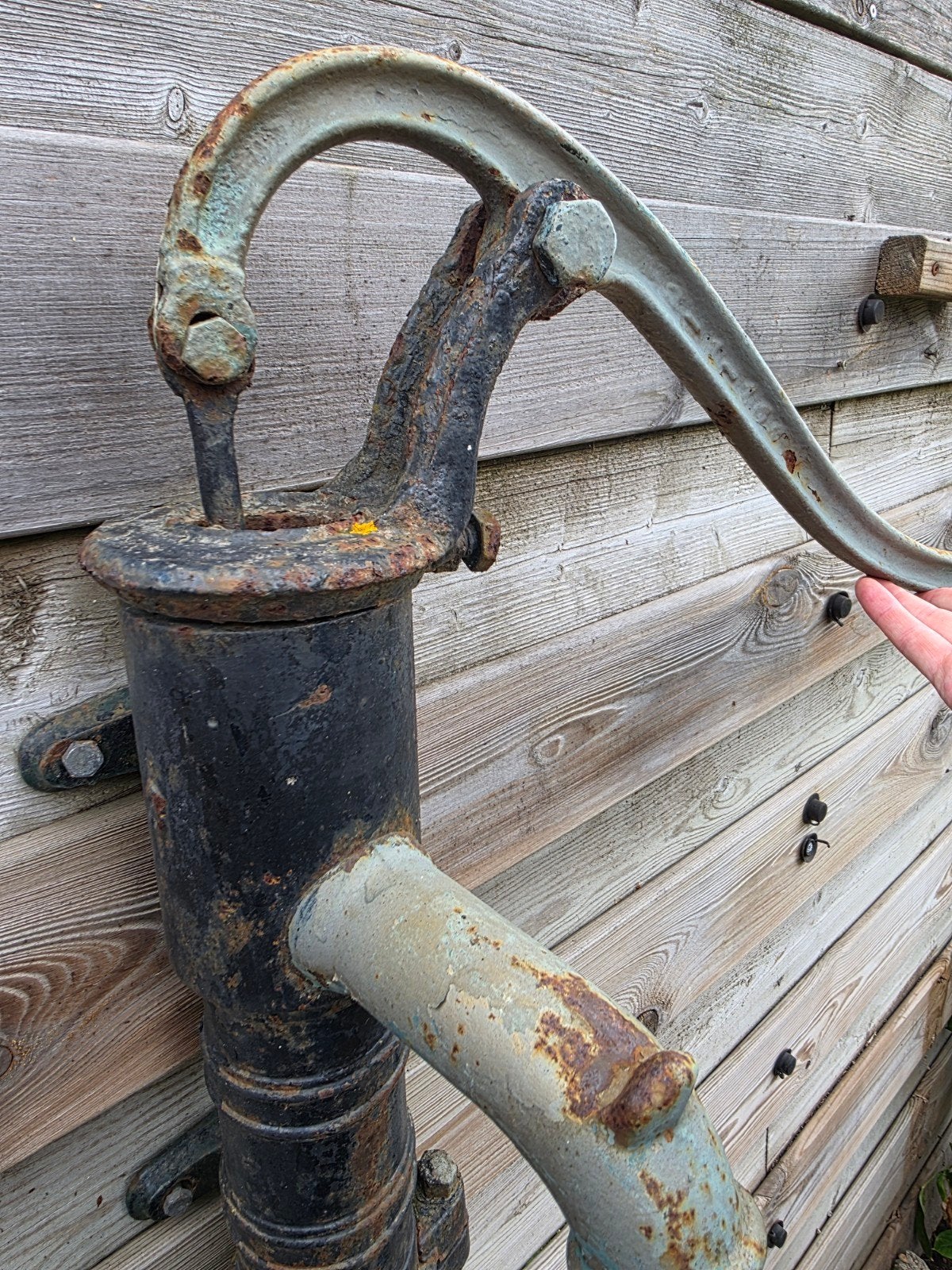 Antieke gietijzeren handwaterpomp / zwengelpomp, Ophalen, Gebruikt, Handmatig, Overige typen