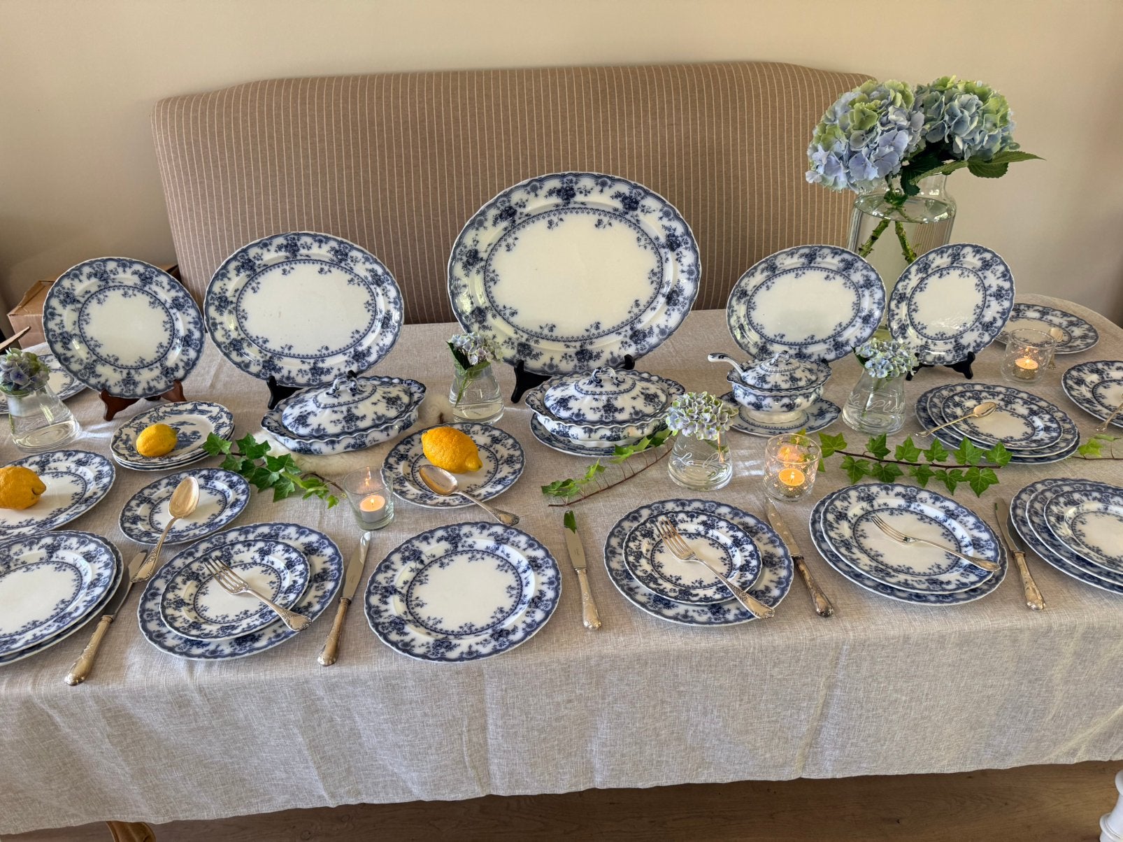 Foto 17 van Furnivals Medina 1898 antiek blue servies 11 pers izgst